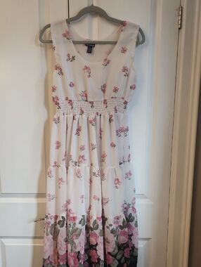 Uniti Casual White Dress with Pink Floral Print
